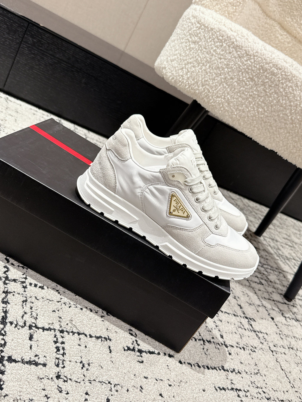 PRADA 25S MEN SNEAKERS LOGO IN WHITE NUBUCK AND CANVAS