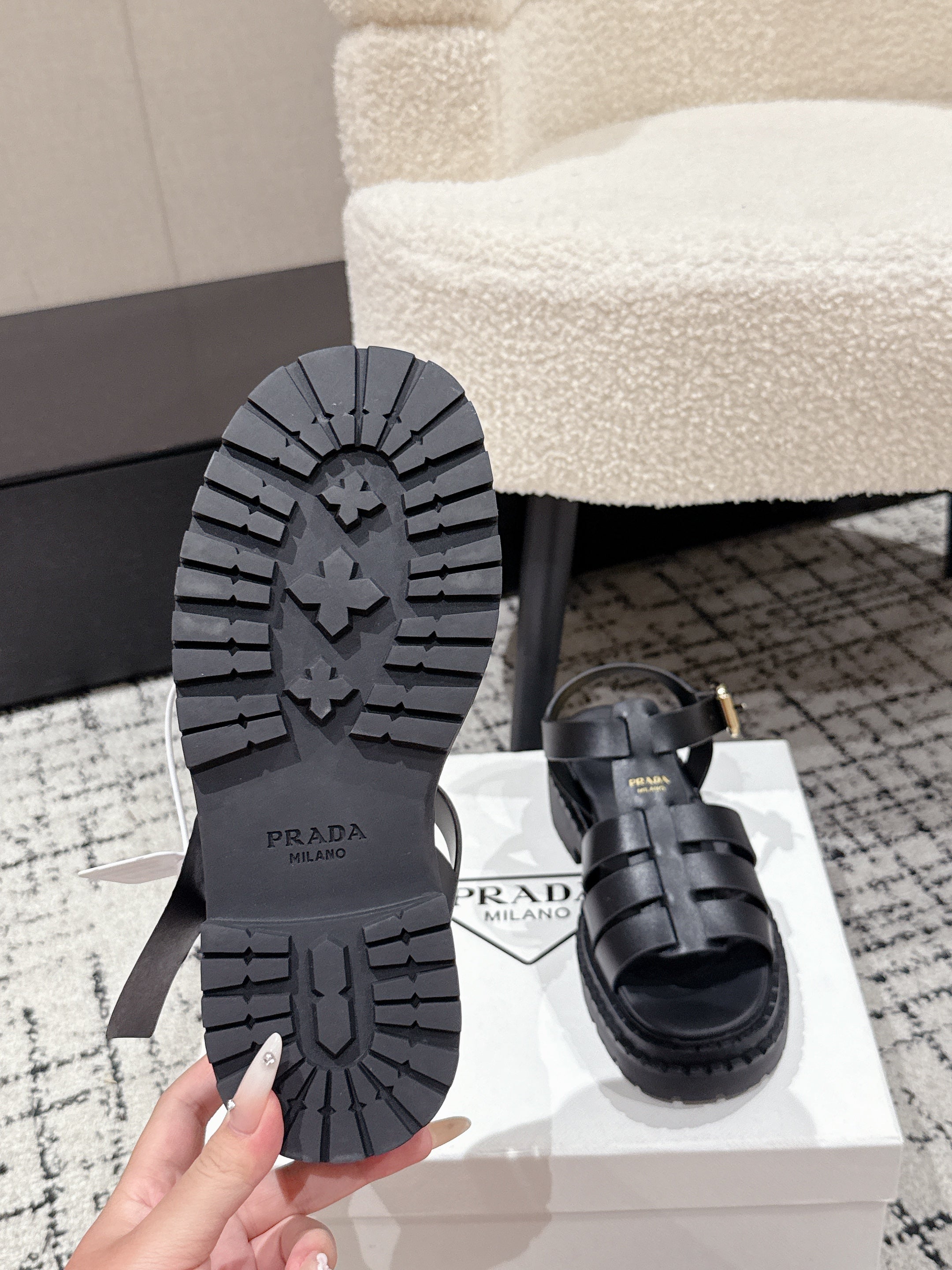 PRADA 25S FISHERMAN OPEN TOE SANLS IN BLACK CALFSKIN