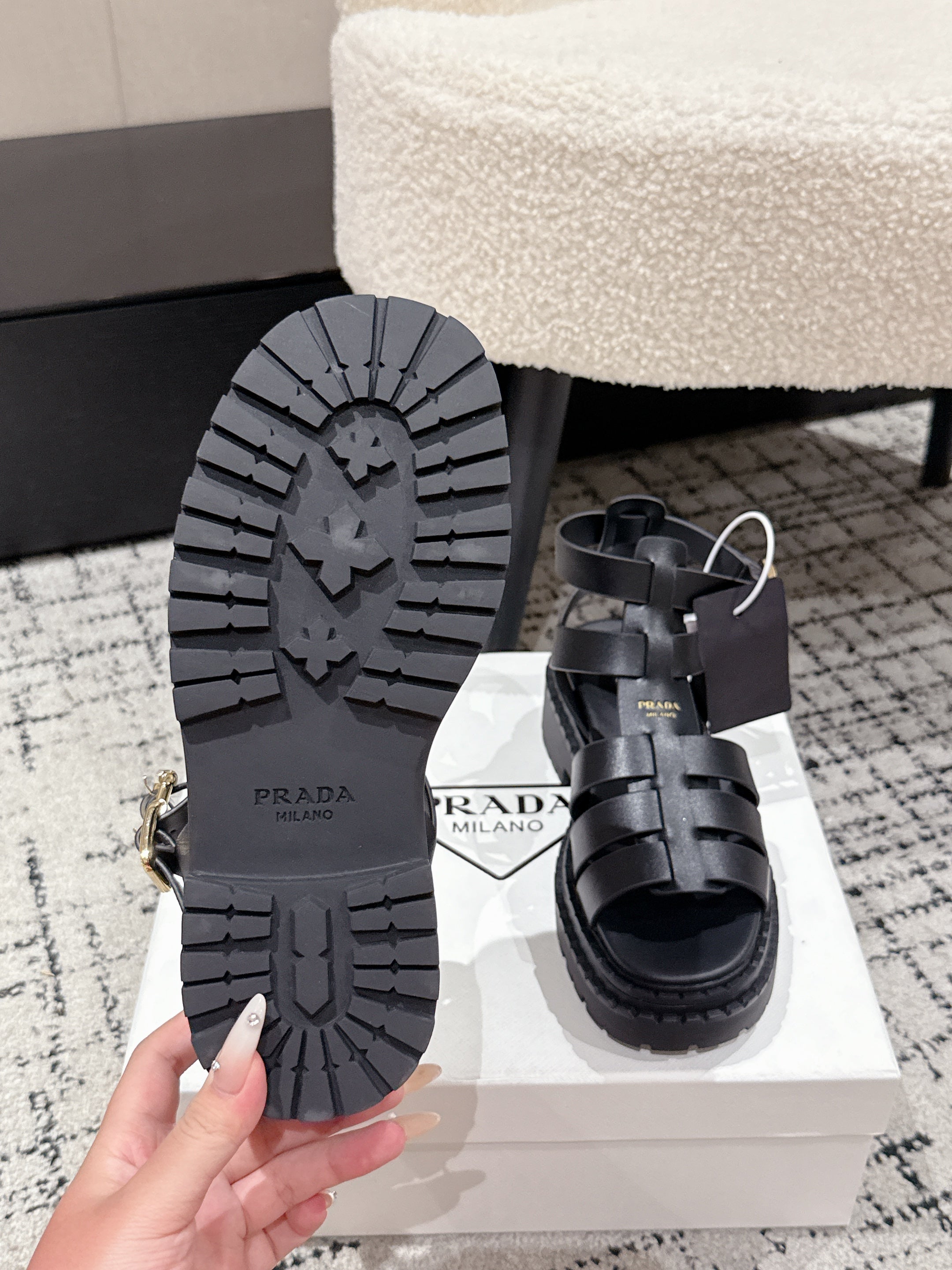 PRADA 25S HIGH TOP OPEN TOE FISHERMAN SANLS IN BLACK CALFSKIN