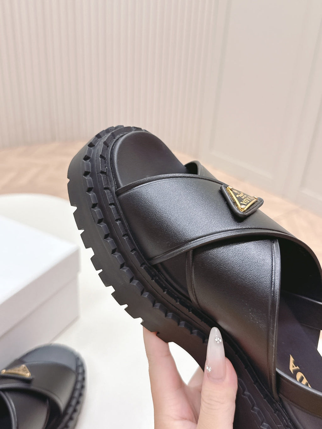 PRADA 25S SANLS IN BLACK CALFSKIN LOGO GOLD HARDWARE