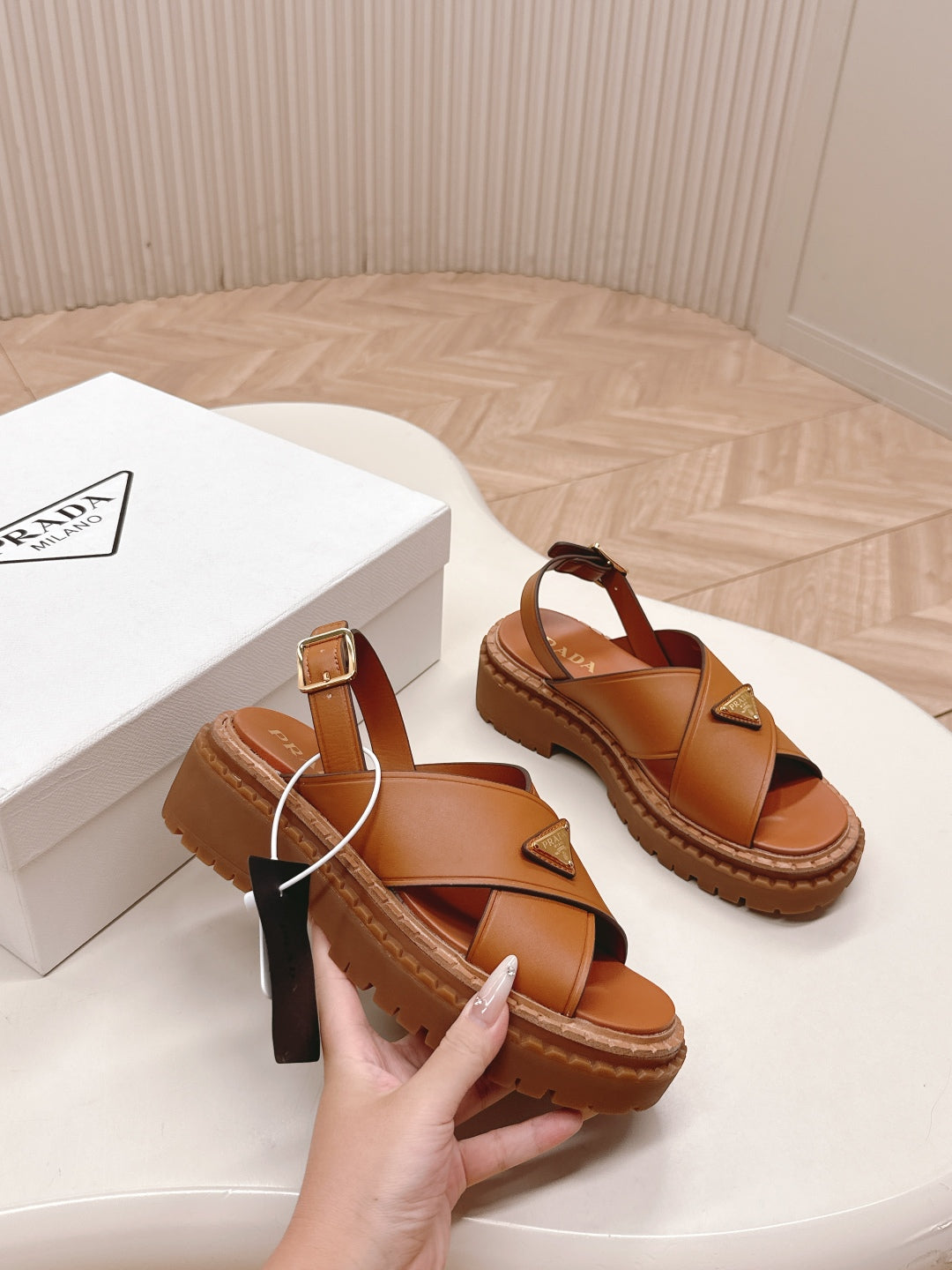 PRADA 25S SANLS IN LIGHT TAN CALFSKIN LOGO GOLD HARDWARE