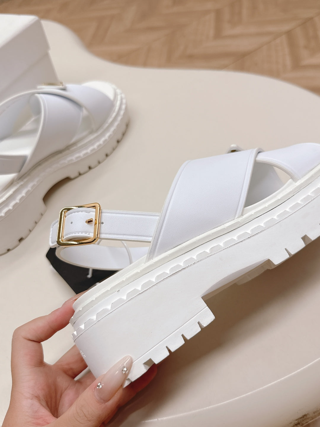 PRADA 25S SANLS IN WHITE CALFSKIN LOGO GOLD HARDWARE