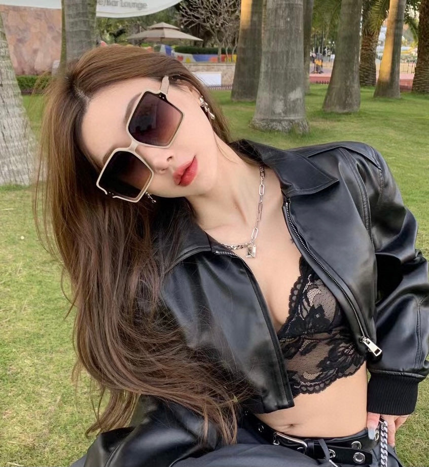 LOUIS VUITTON SQUARE SUNGLASSES L1577 IN ACETATE