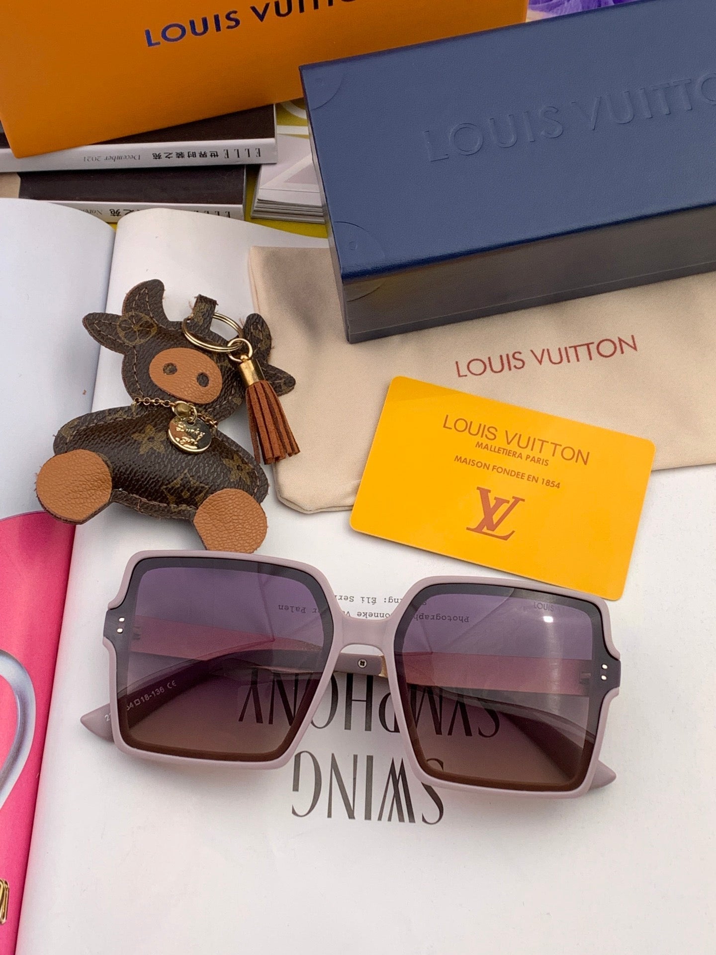 LOUIS VUITTON SQUARE SUNGLASSES L1577 IN ACETATE
