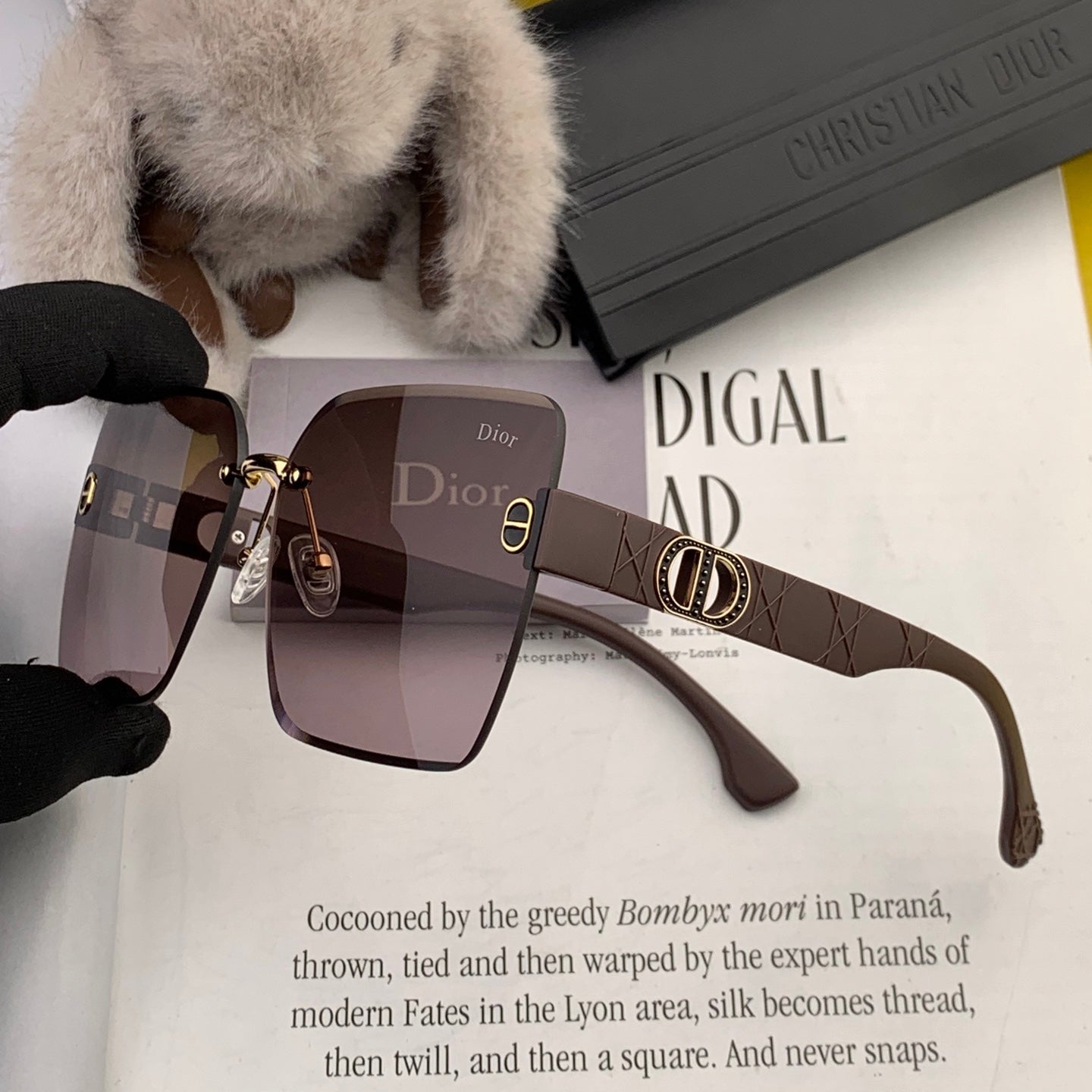 DIOR SIGNATURE SUNGLASS D3550 IN ACETATE