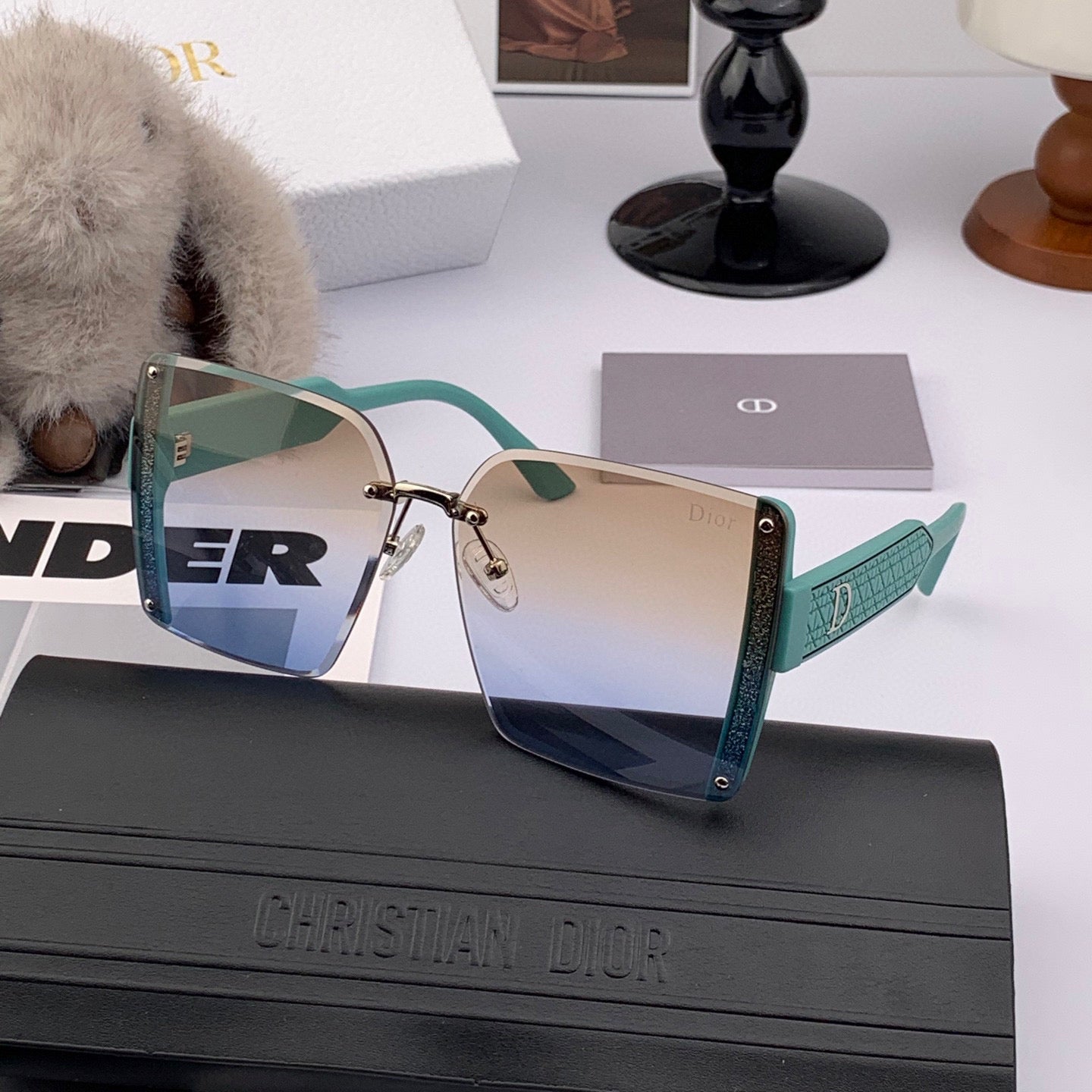 DIOR MONTAIGNE SQUARE SUNGLASS CD1677 IN ACETATE