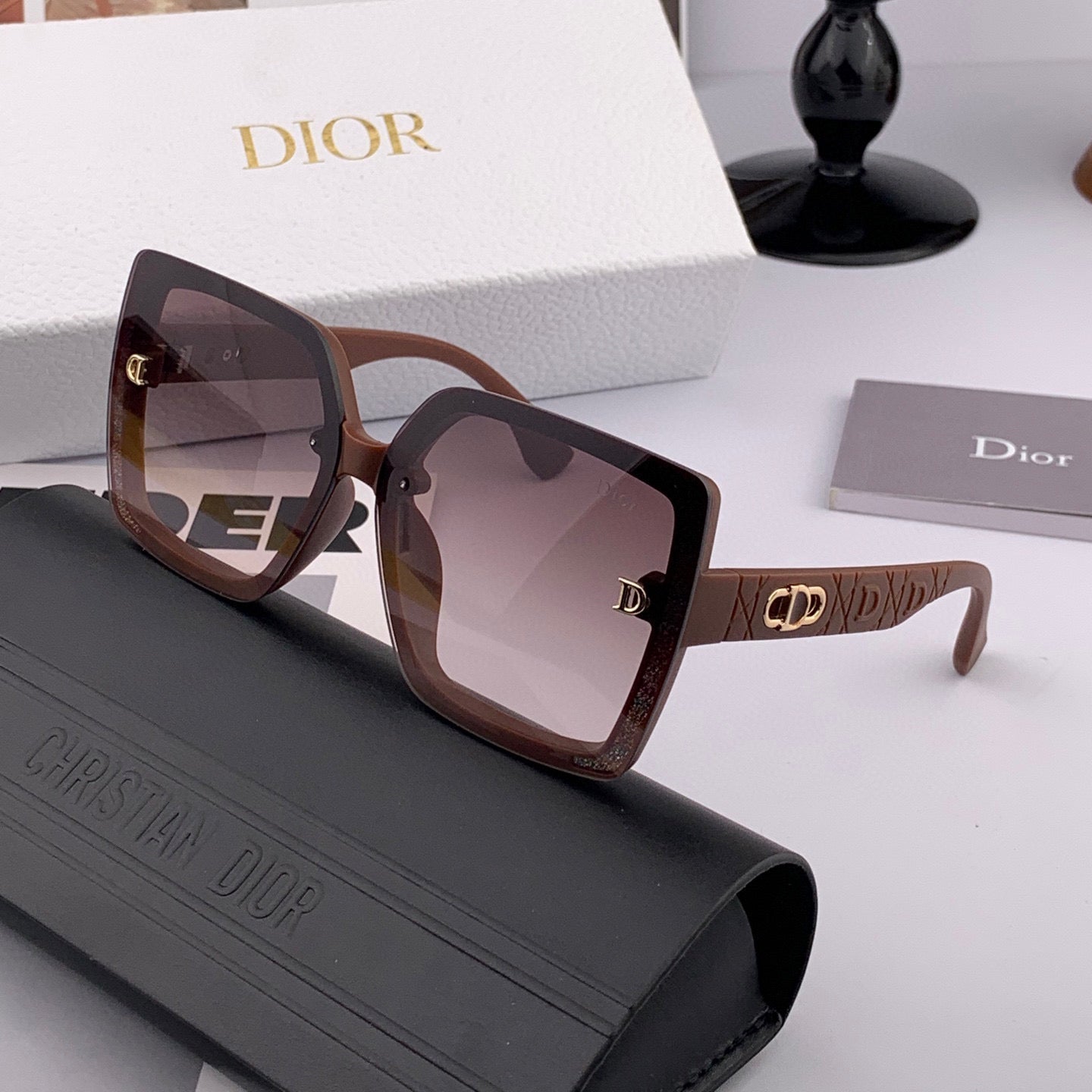 DIOR MONTAIGNE SUNGLASS D2302 IN ACETATE EMBOSSED LOGO