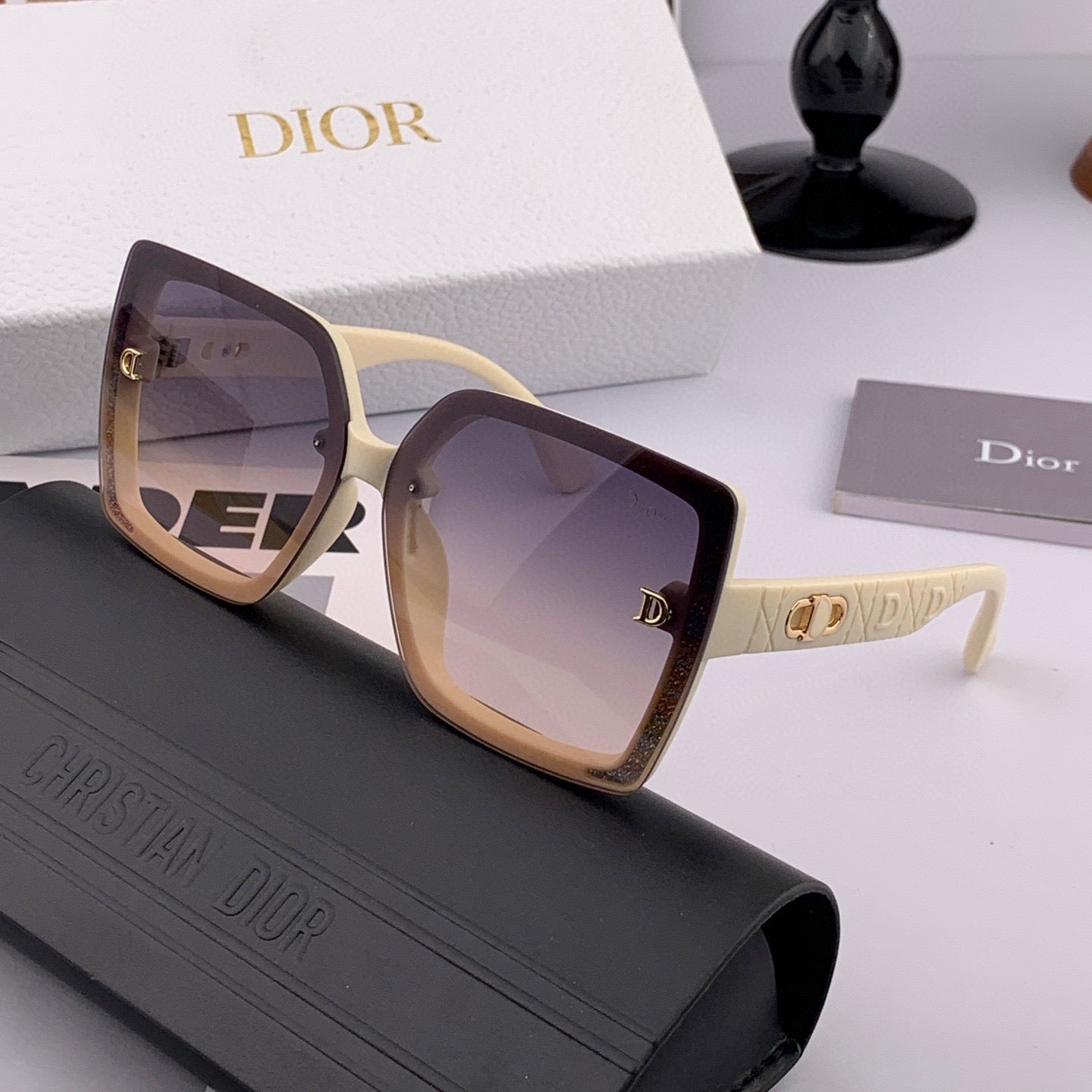 DIOR MONTAIGNE SUNGLASS D2302 IN ACETATE EMBOSSED LOGO