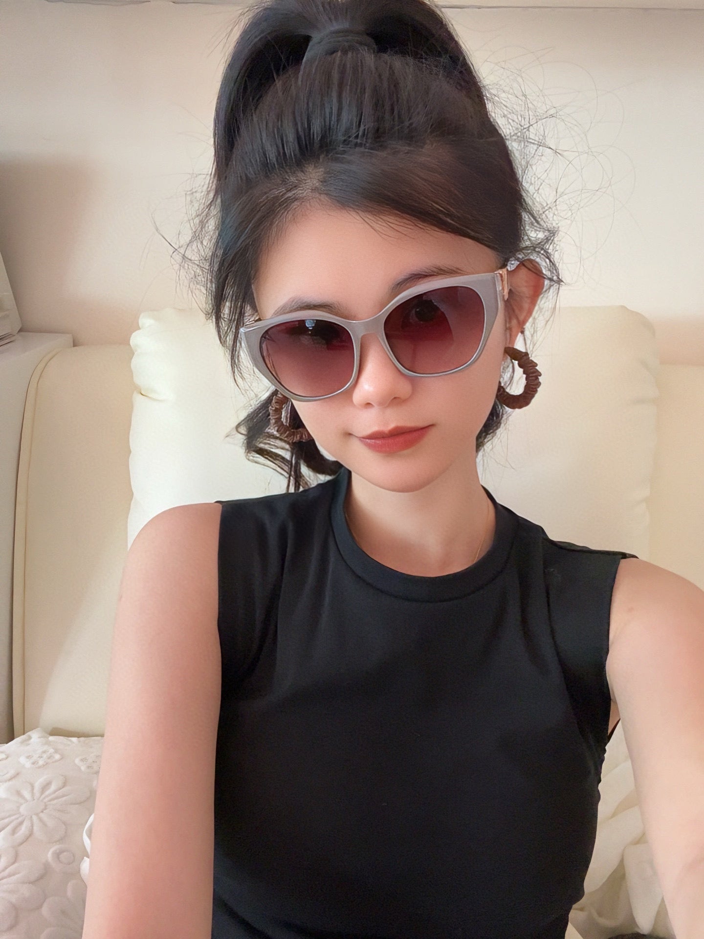 LOUIS VUITTON CAT EYE SUNGLASSES L4550 IN ACETATE
