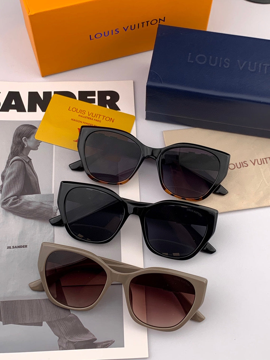 LOUIS VUITTON CAT EYE SUNGLASSES L4550 IN ACETATE