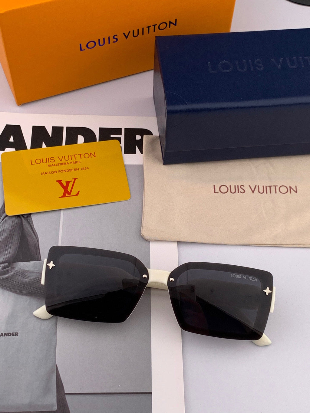LOUIS VUITTON RECTANGLE SUNGLASSES L6771 IN ACETATE