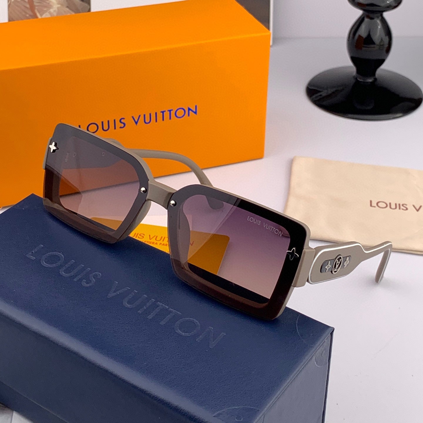 LOUIS VUITTON RECTANGLE SUNGLASSES L6771 IN ACETATE