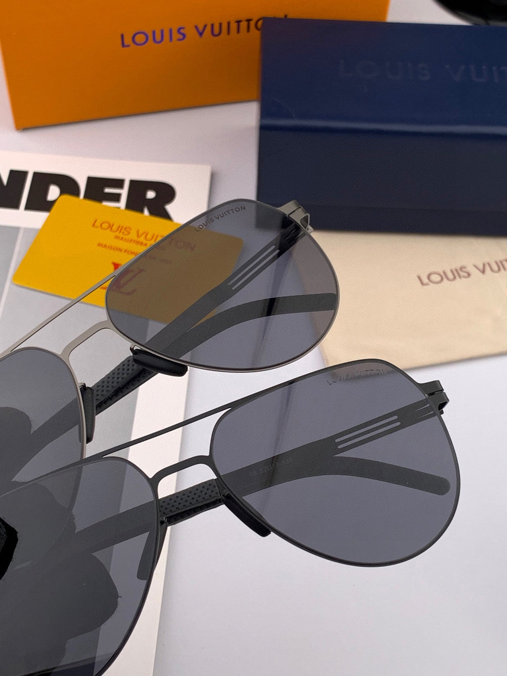 LOUIS VUITTON PILOT SUNGLASSES L186 IN METAL
