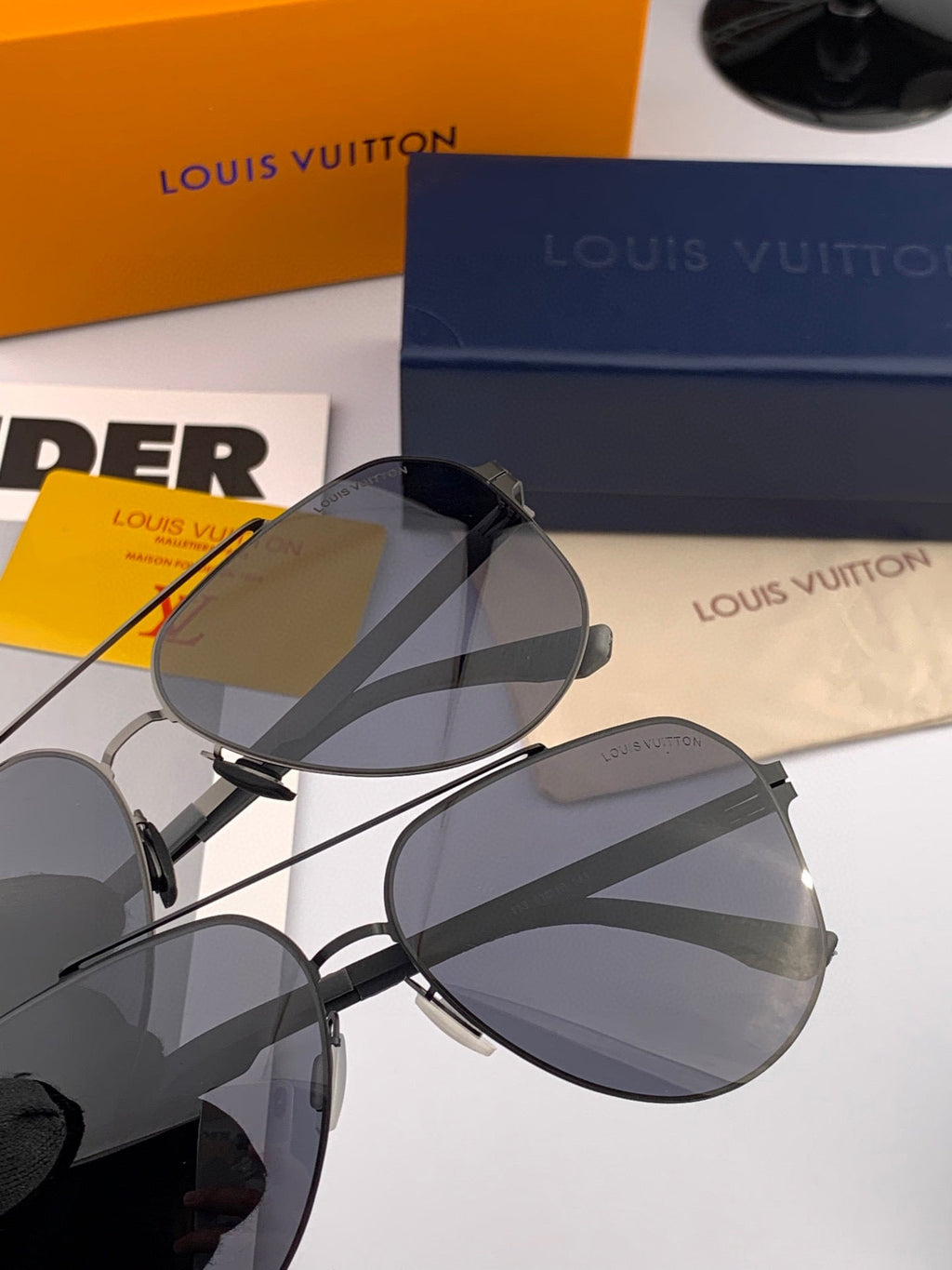 LOUIS VUITTON PILOT SUNGLASSES L311 IN METAL