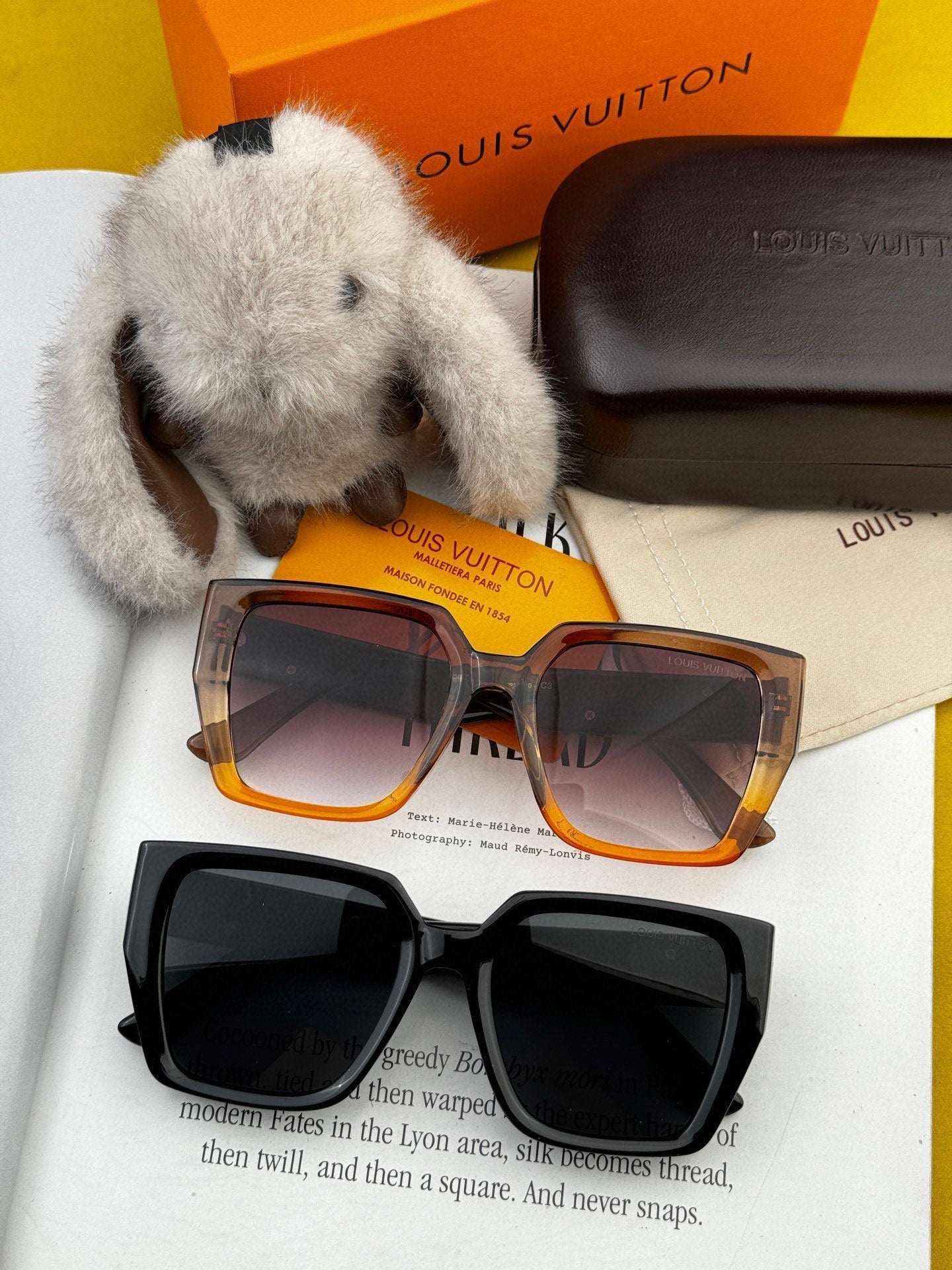 LOUIS VUITTON SQUARE SUNGLASS L6133 IN ACETATE FRAME EMBOSSED LOGO