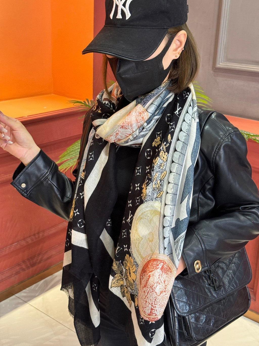 LOUIS VUITTON LV SCARF 200 CM IN CASHMERE 738531