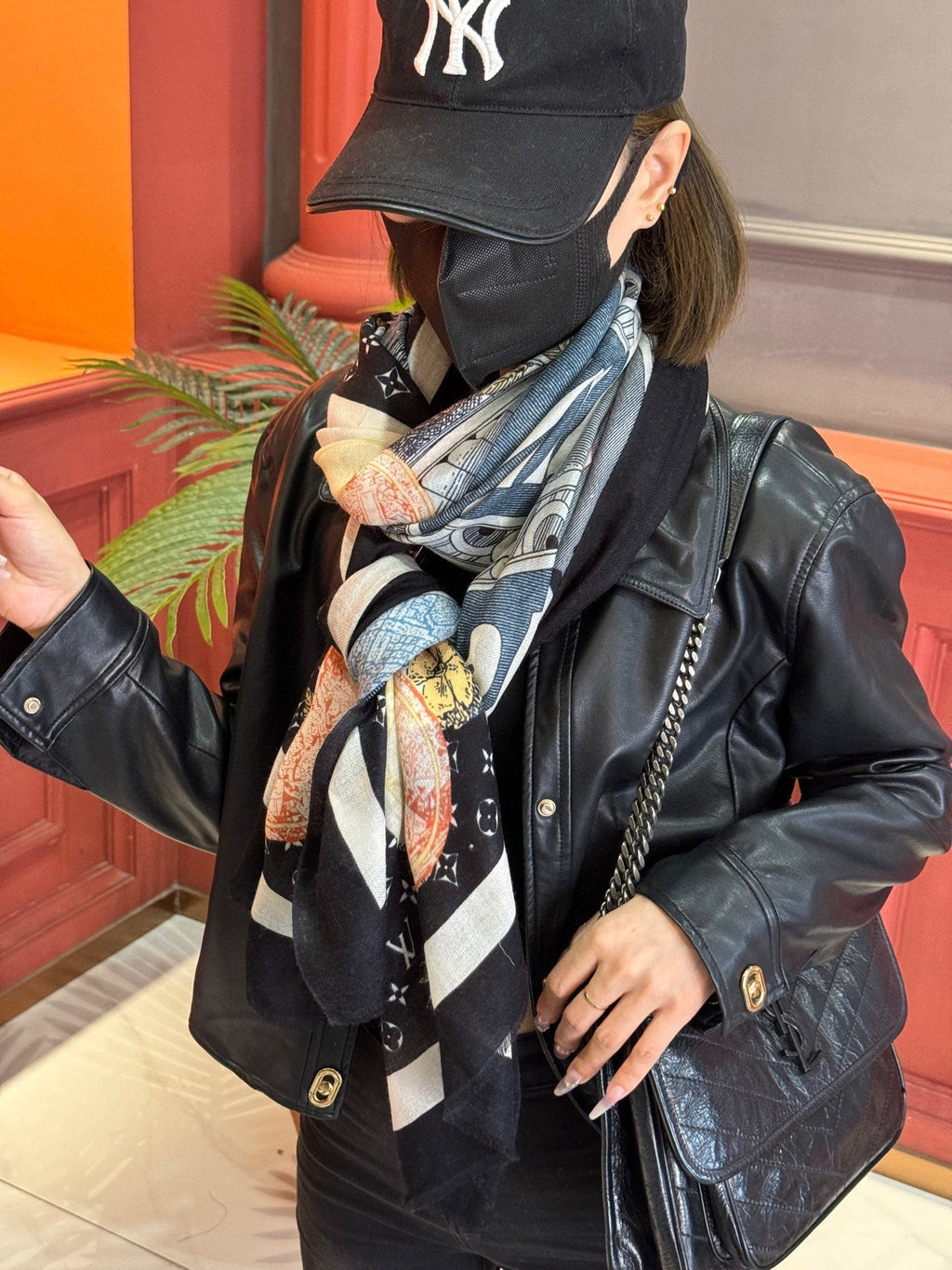 LOUIS VUITTON LV SCARF 200 CM IN CASHMERE 738531