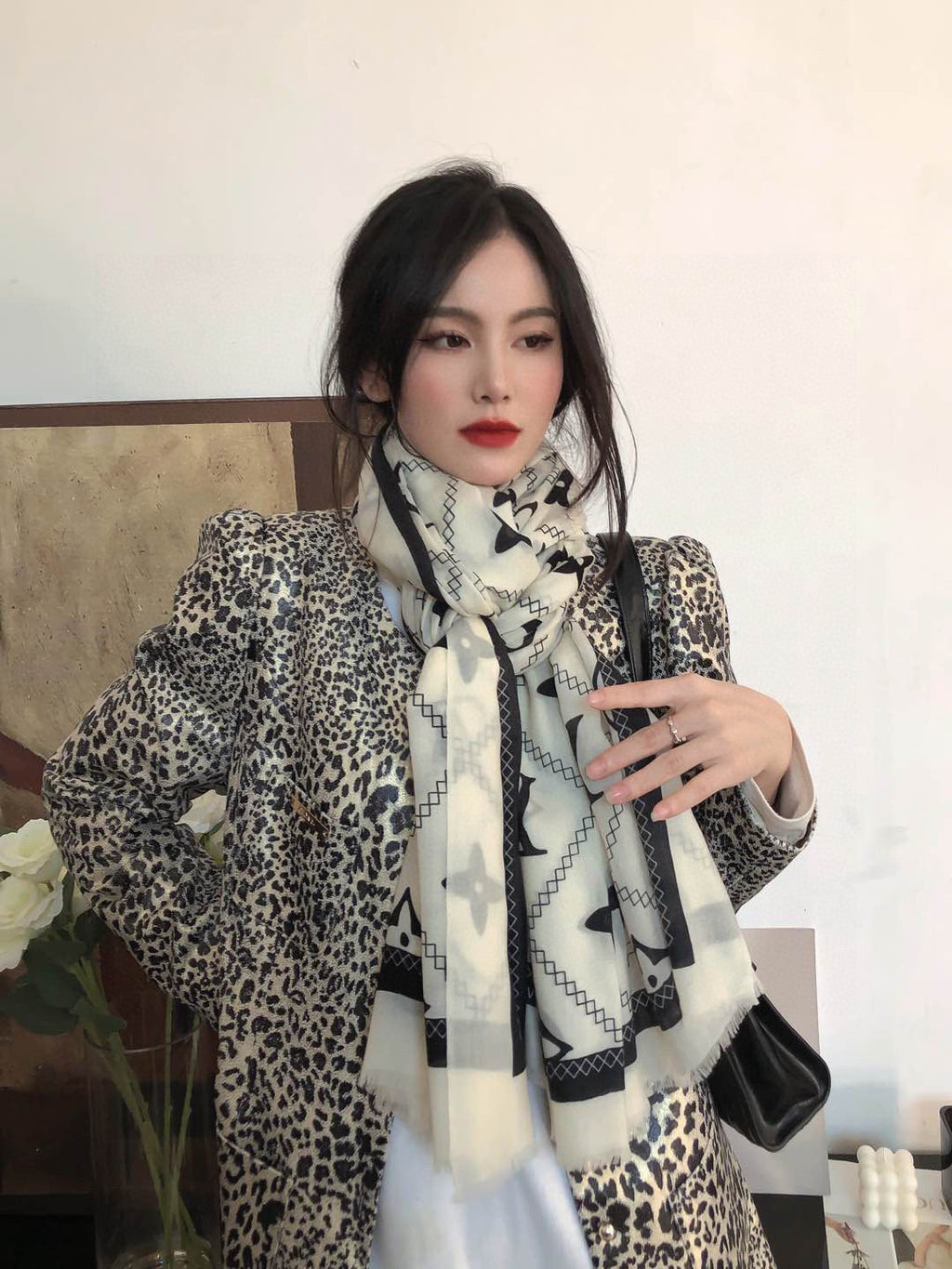 LOUIS VUITTON LV SCARF 200 CM IN CASHMERE 738535