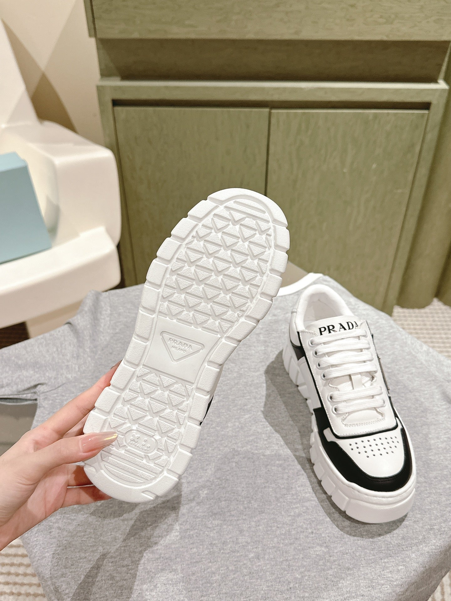 PRADA FLATFORM SNEAKERS BLACK AND WHITE CALFSKIN