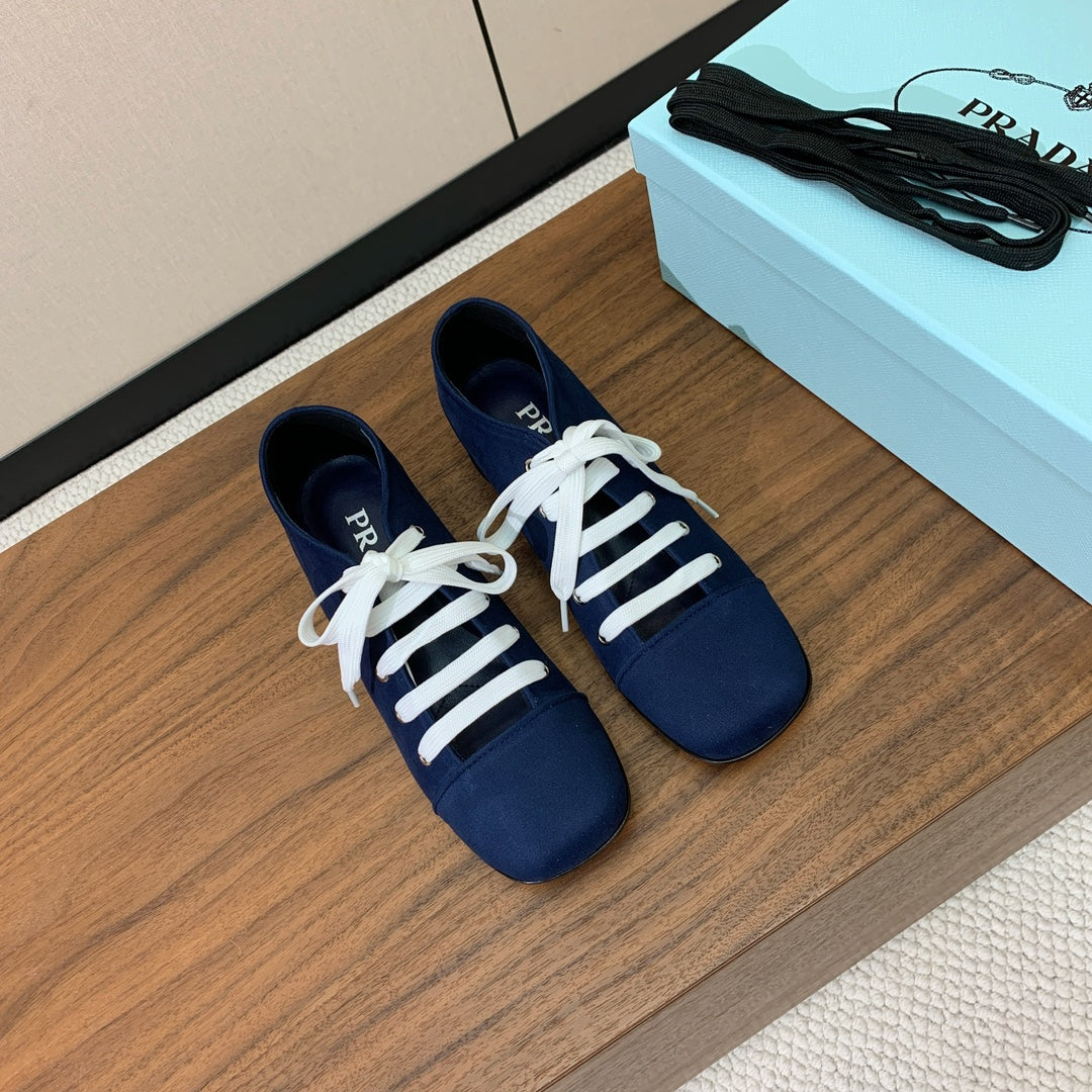 PRADA LACE-UP HIGH SHOES IN NAVY BLUE CANVAS