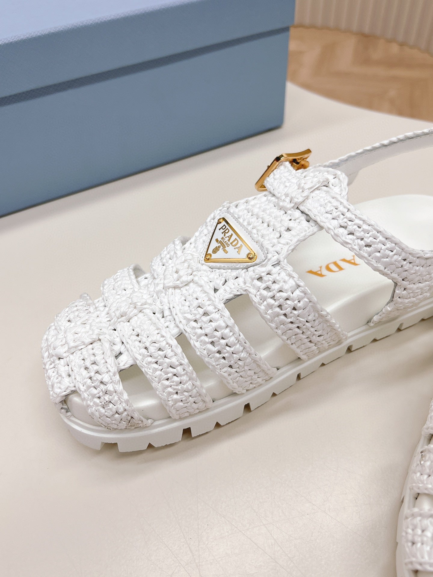 PRADA RUBBER FISHERMAN SANLS WHITE LAMBSKIN