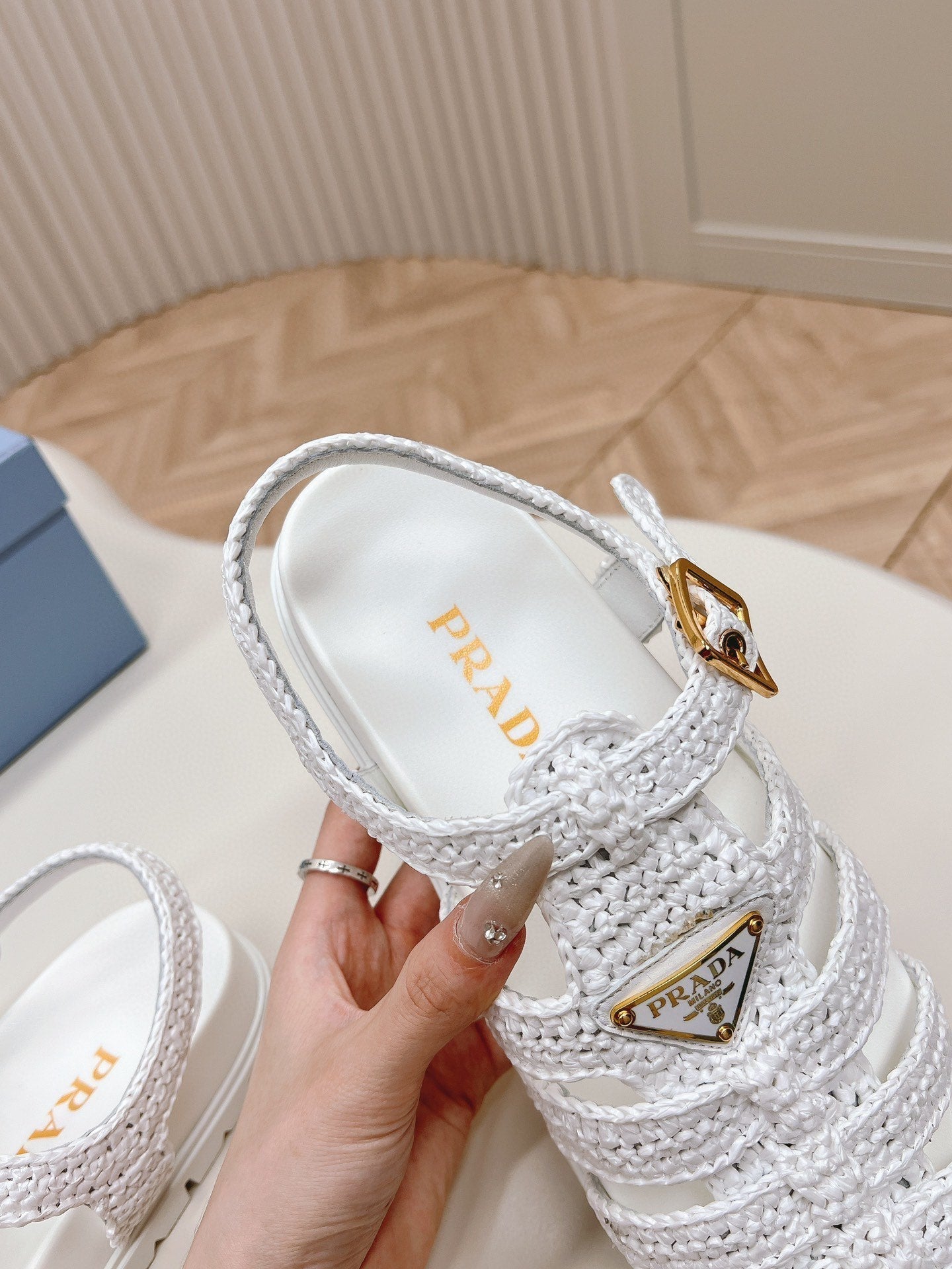 PRADA RUBBER FISHERMAN SANLS WHITE LAMBSKIN