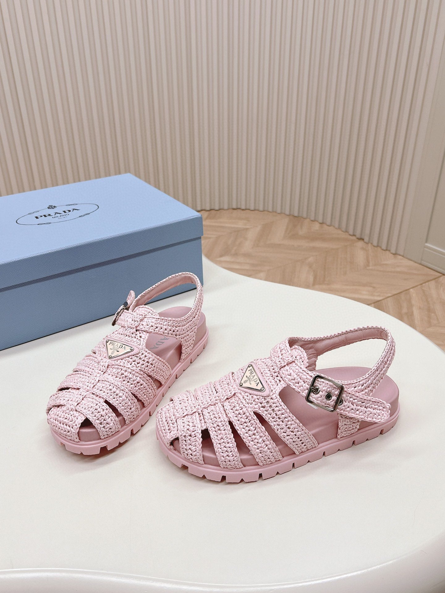 PRADA RUBBER FISHERMAN SANLS LIGHT PINK LAMBSKIN