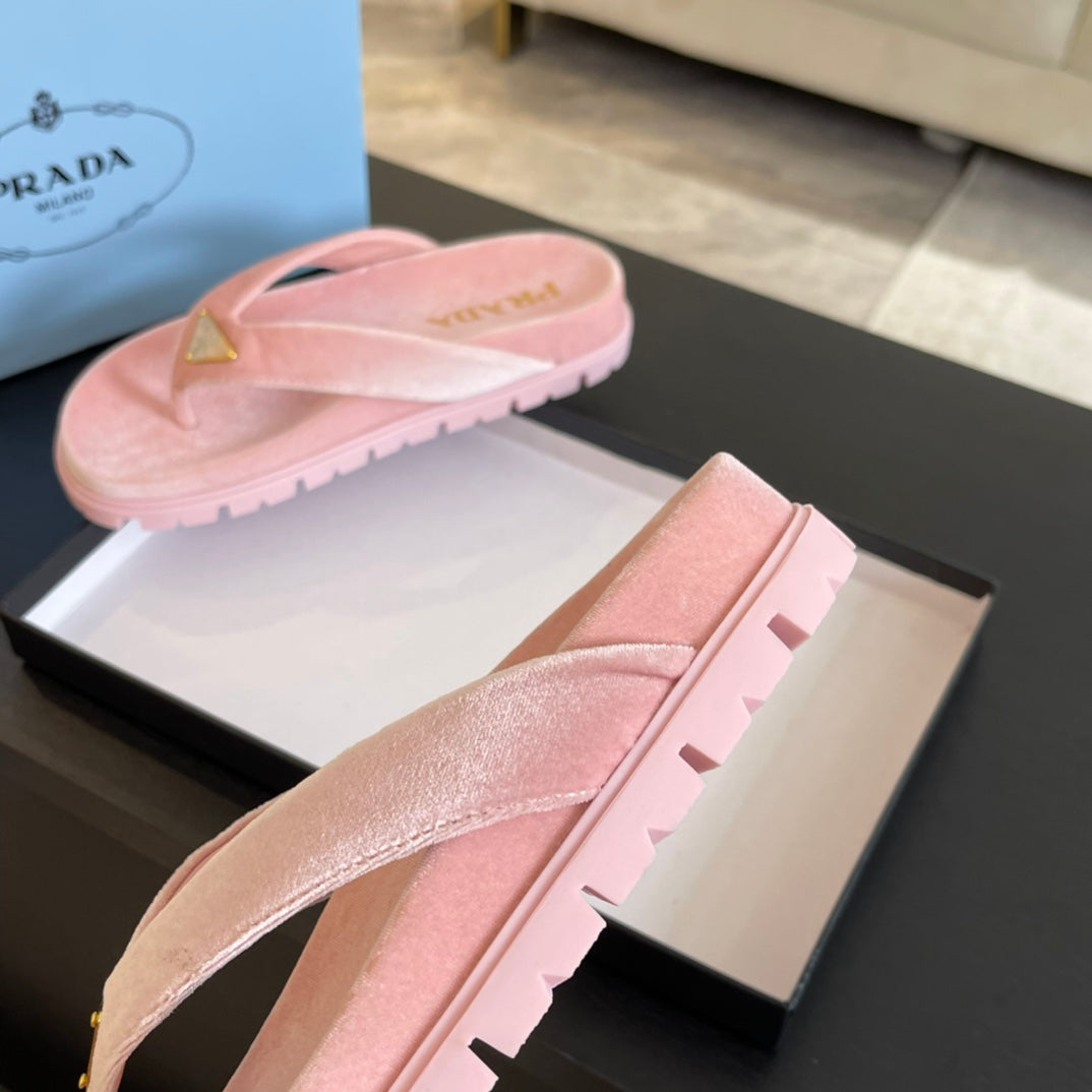 PRADA RUBBER THONG SANLS LIGHT PINK VELVET