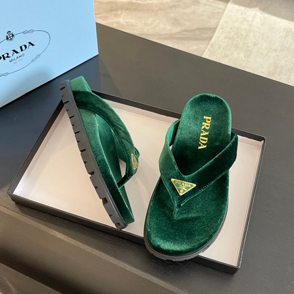 PRADA RUBBER THONG SANLS LAUREL GREEN VELVET