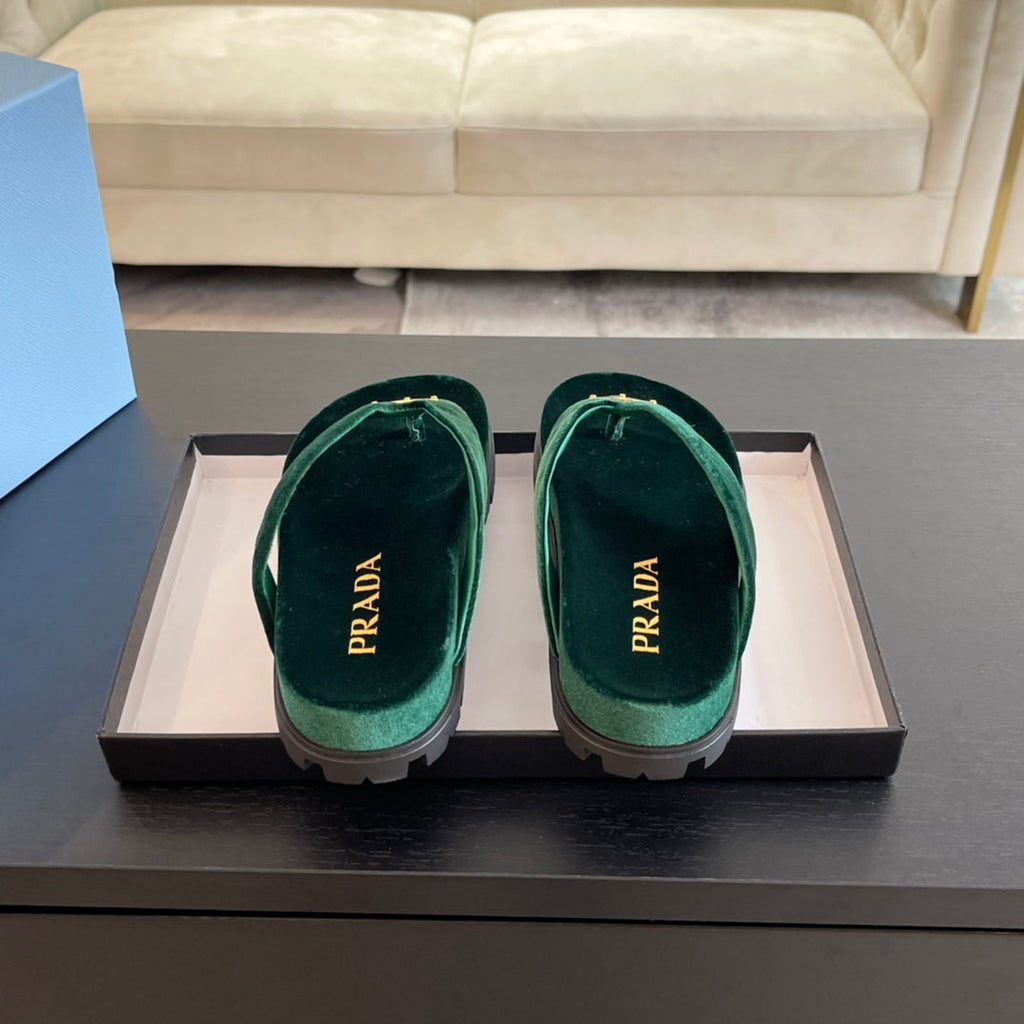 PRADA RUBBER THONG SANLS LAUREL GREEN VELVET