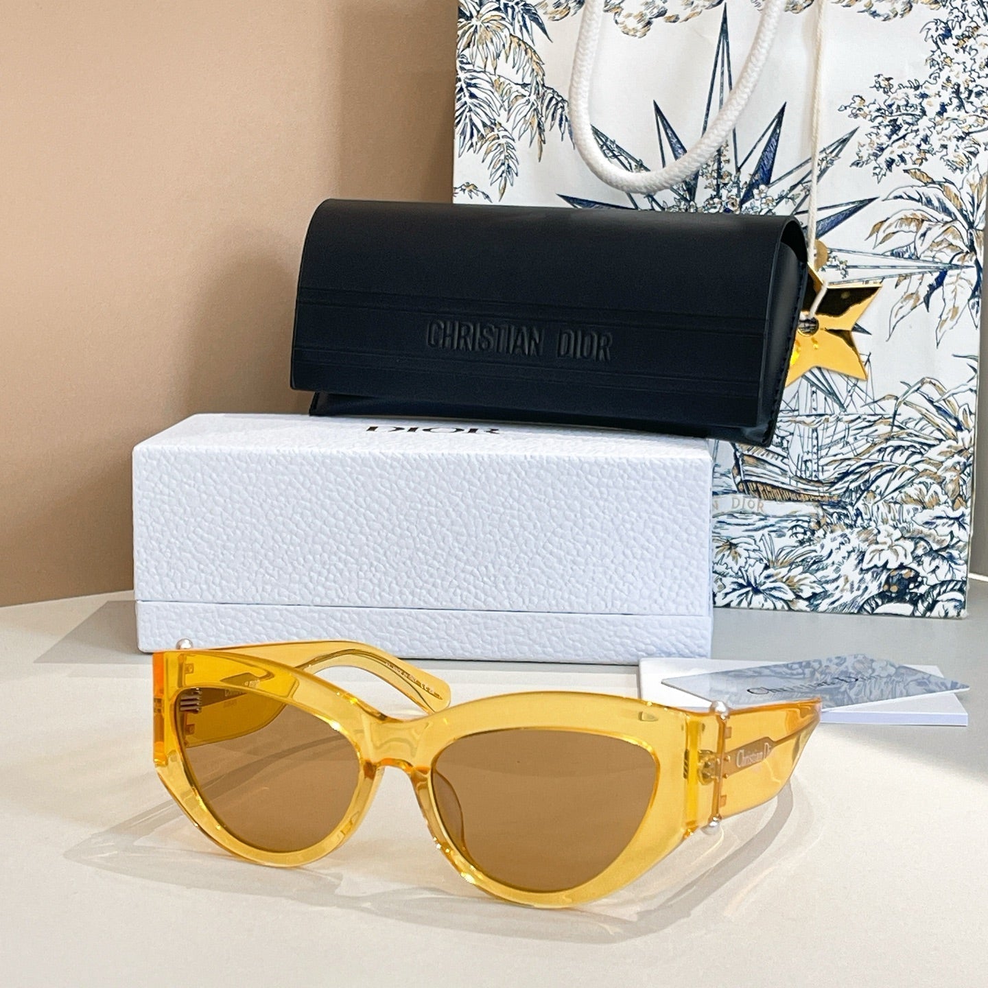 DIOR SIGNATURE SUNGLASS TRIABLE B1F IN ACETATE