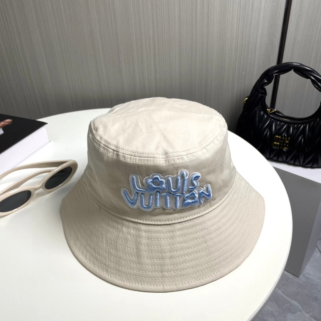 LOUIS VUITTON DOUBLE-SIDED BUCKET HAT COLORFUL 433361