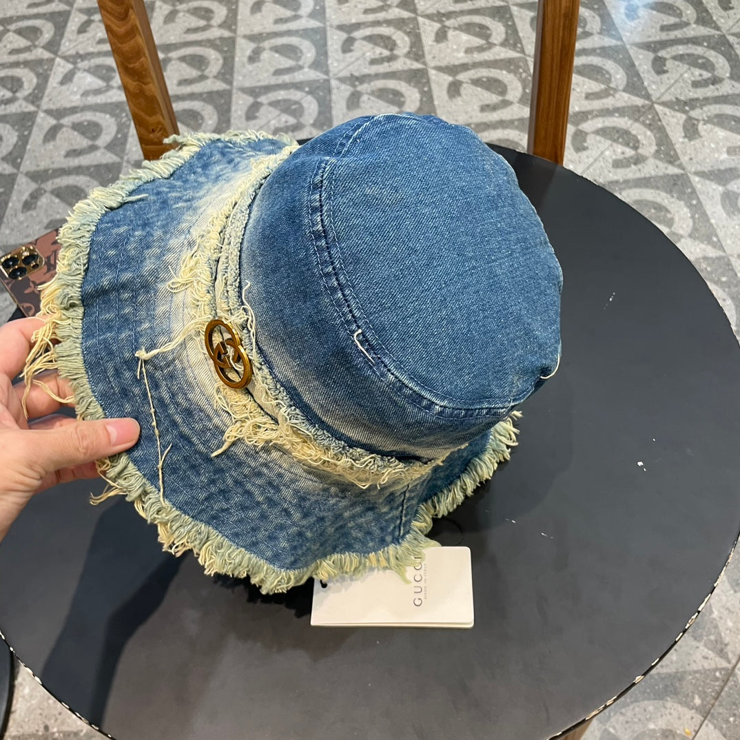 GUCCI BUCKET HAT IN CLASSIC BLUE DENIM 226590