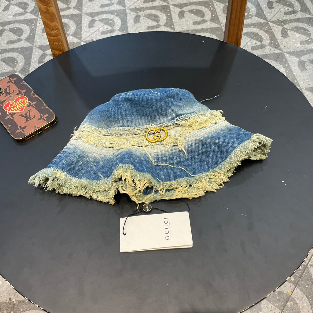 GUCCI BUCKET HAT IN CLASSIC BLUE DENIM 226590