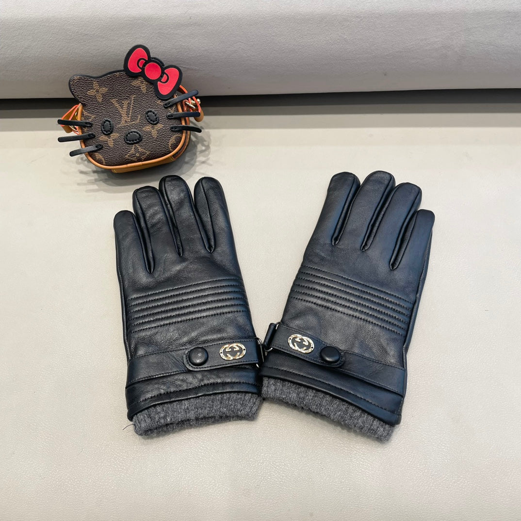 GUCCI TOUCHSCREEN GLOVES IN BLACK LAMBSKIN MIX WOOL 327782