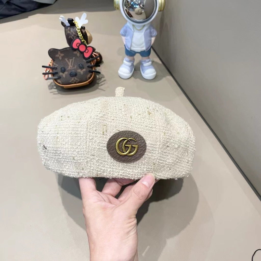 GUCCI BERRET HAT IN WHITE CREAM TWEED 394274