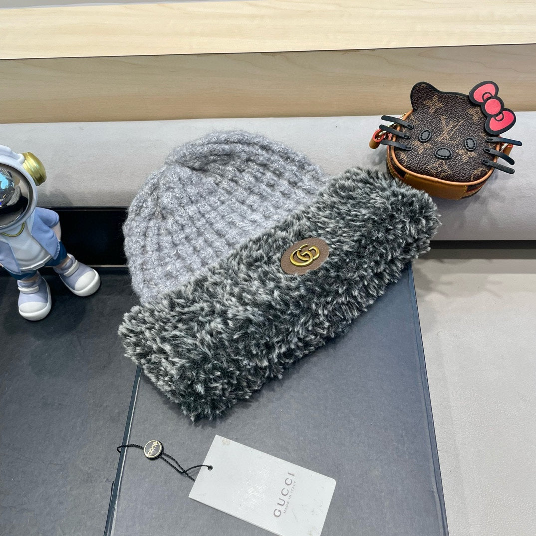 GUCCI BEANIE HAT IN COIN GRAY WOOL AND FLEECE 399545