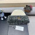 GUCCI BEANIE HAT IN WHITE WOOL AND FLEECE 399546