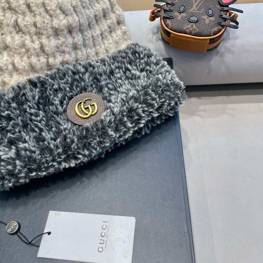 GUCCI BEANIE HAT IN BEIGE WOOL AND FLEECE 399547