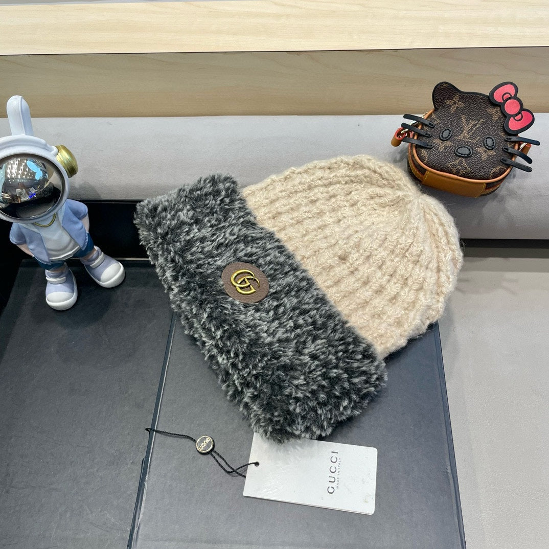GUCCI BEANIE HAT IN BEIGE WOOL AND FLEECE 399547