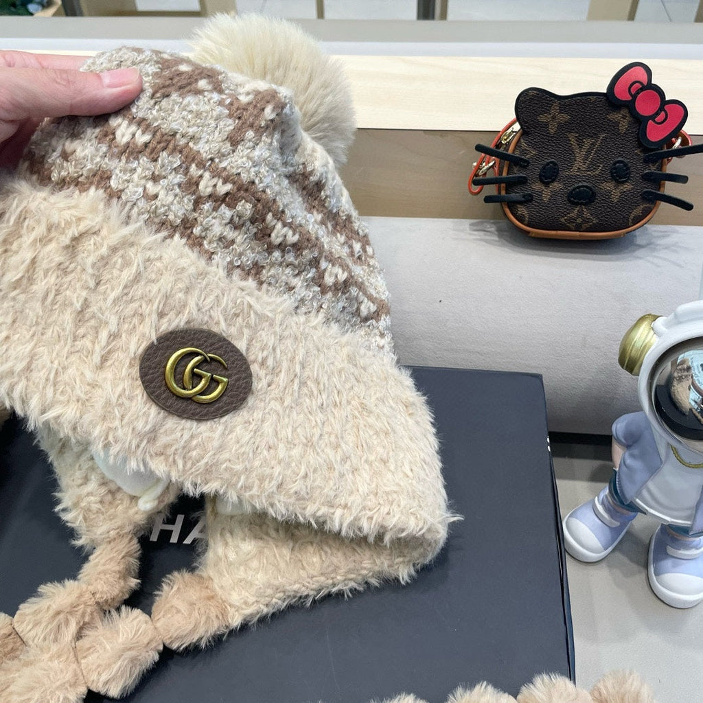 GUCCI BEANIE HAT IN COLORFUL WOOL 400958