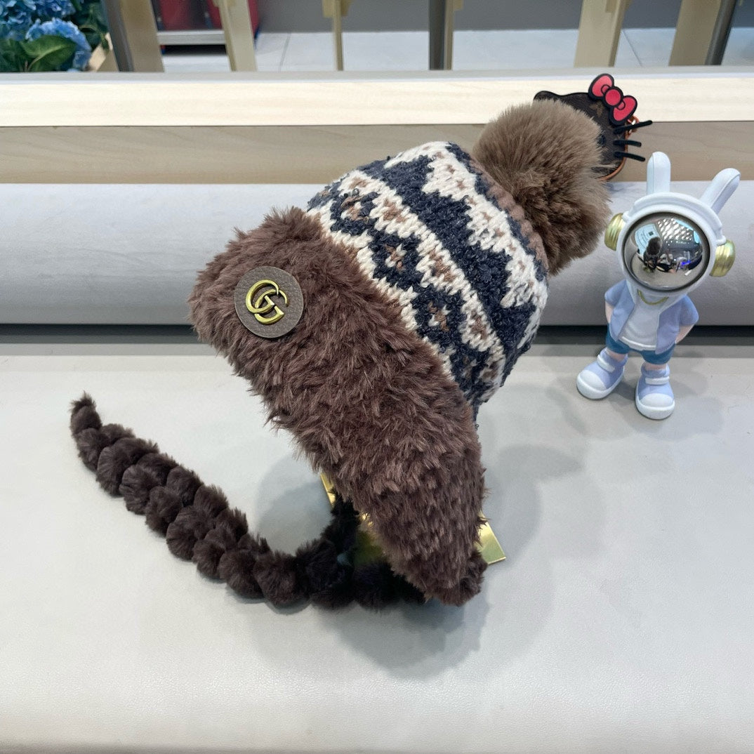 GUCCI BEANIE HAT IN COLORFUL WOOL 400960