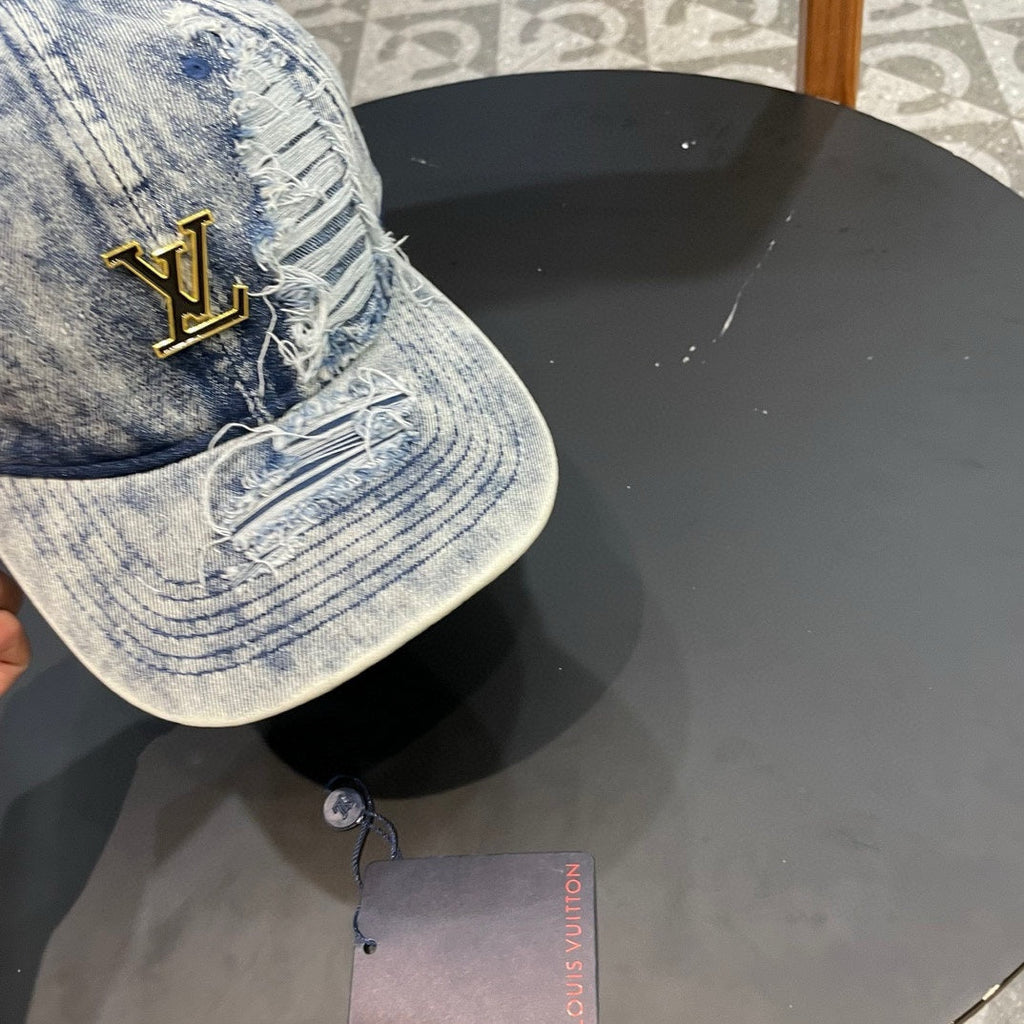 LOUIS VUITTON BASEBALL CAP IN LIGHT BLUE DENIM 404845
