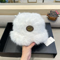 GUCCI BUCKET HAT IN WHITE FOX FUR 404750