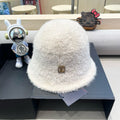 LOUIS VUITTON BUCKET HAT IN BEIGE RABBIT FUR 404832