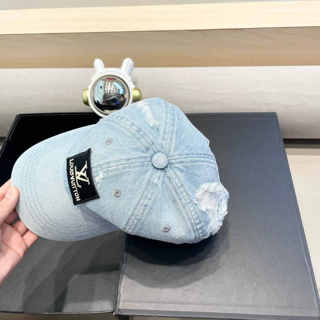 LOUIS VUITTON BASEBALL CAP IN LIGHT BLUE DENIM 406959