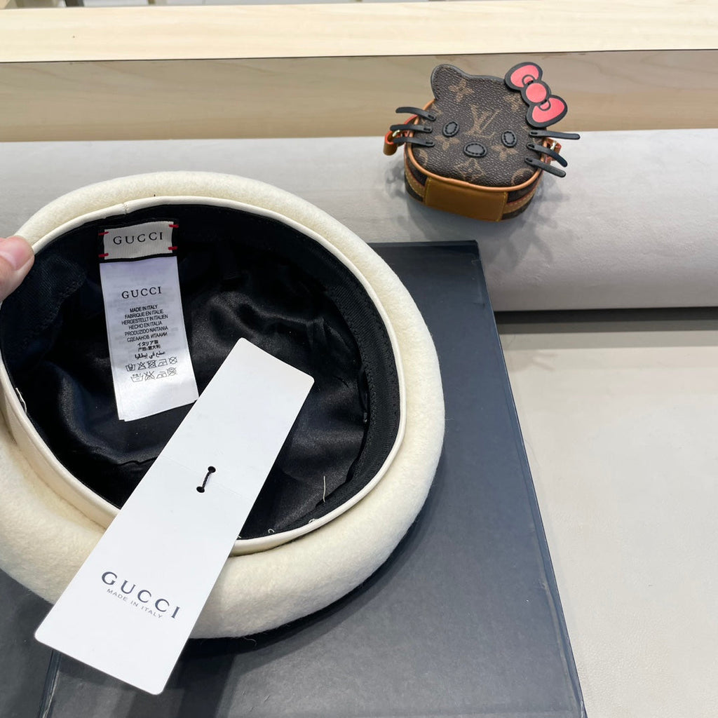 GUCCI BERET HAT IN WHITE WOOL 406971