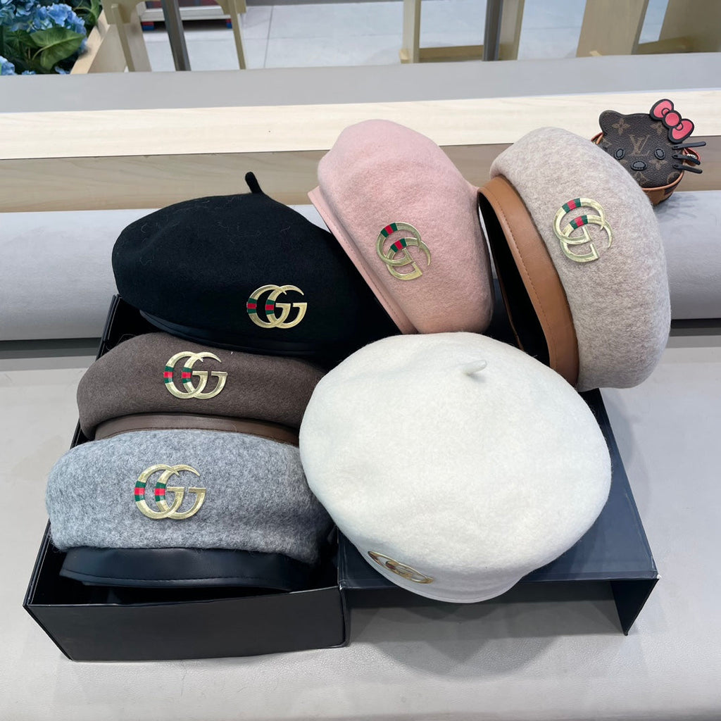 GUCCI BERET HAT IN WHITE WOOL 406971