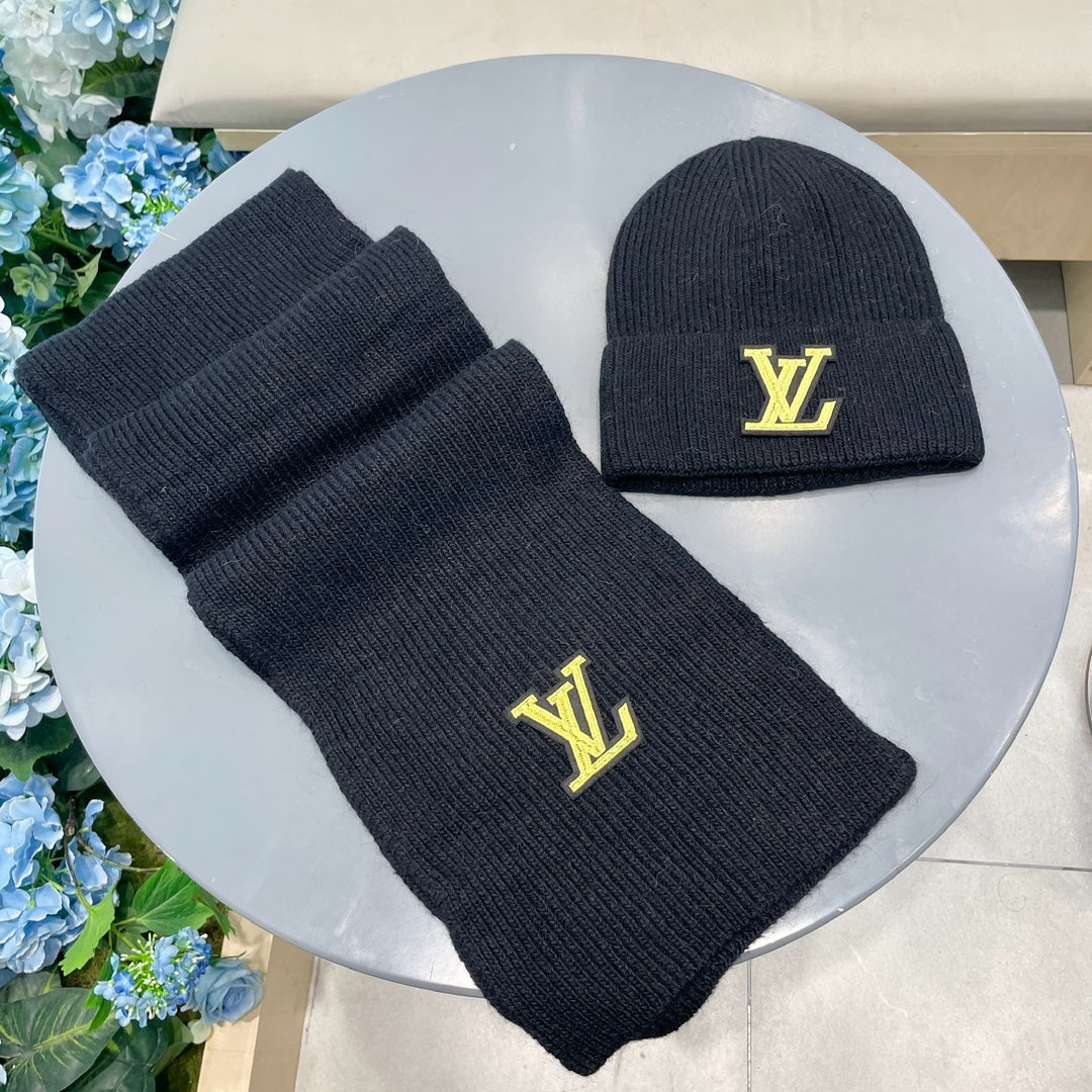 LOUIS VUITTON SET SCARF AND HAT IN BLACK WOOL 406533