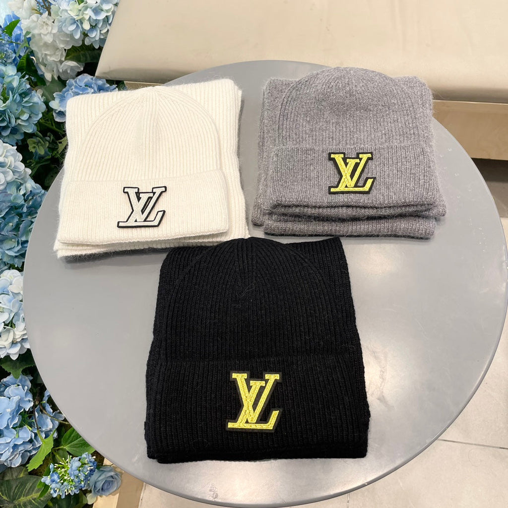 LOUIS VUITTON SET SCARF AND HAT IN LIGHT GRAY WOOL 406532